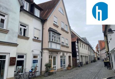 Großzügige 5-Zimmer-Wohnung mit Charakter in zentraler Lage