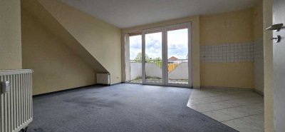 künftig renovierte 2-Raum-Wohnung im DG mit Balkon