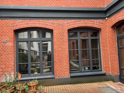 Modernes, möbliertes Apartment mit All-inclusive-Miete in ehemaligem Kutscherhaus in Pöseldorf