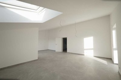 Traumhafte Penthouse-Wohnung in Kirchberg, große Dachterrasse, Einbauküche, Erstbezug