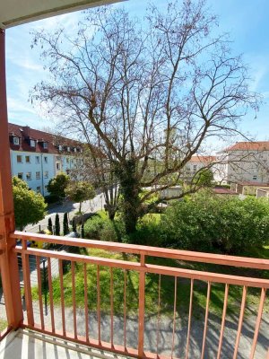 Ruhige Wohnung mit Balkon und Keller in Ronneburg