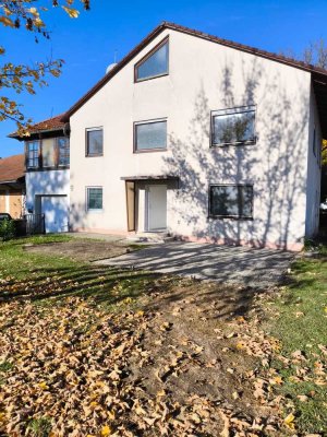 Schönes Teilsaniertes Einfamilienhaus mit Garten