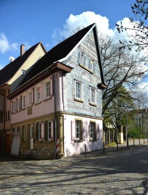 Charmantes Häuschen mit Garage