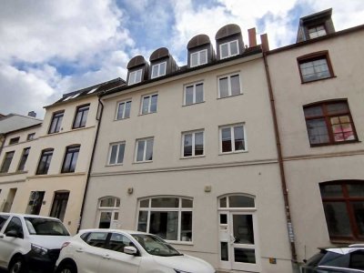 Traumhafte, sonnige 3-Zimmer-Wohnung mit Balkon in der Altstadt