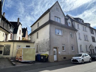 BIETERVERFAHREN - PROVISIONSFREI für Käufer - Sanierungsbedürftiges Zweifamilienhaus aus Nachlass