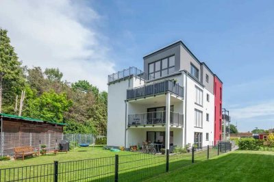 So zentral und doch im Grünen - Penthousewohnung mit Dachterrasse, Klima und 2 Stellplätzen - privat