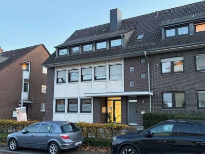 Renovierte 3-Zimmer-Dachgeschosswohnung mit schönem Balkon in zentraler Lage von Kleinenbroich