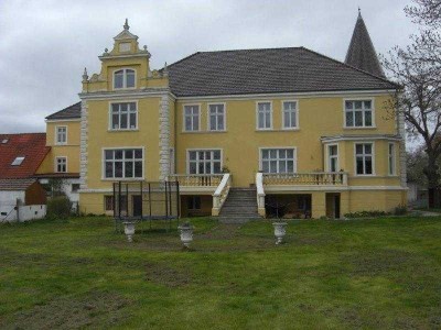 Schloss Zubzow: Kurz vor Schaprode - auch als Ferienwohnung