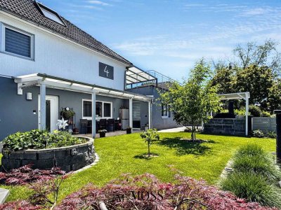 Traumhafte 3,5 Wohnung - Anbau und kernsaniert mit Garten in idyllischem Wohngebiet
