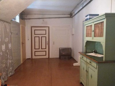 Günstige 2-Raum-Wohnung in Breitenbrunn
