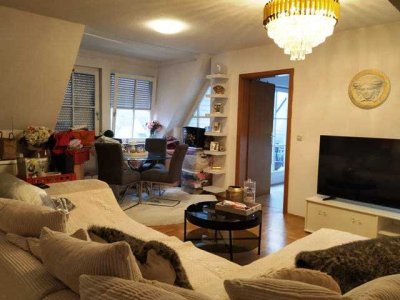 2,5-Zimmer-Wohnung mit Loggia in der Innenstadt