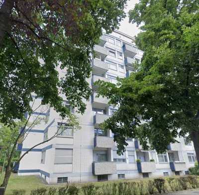 Bezugsfreie Wohnung zur Sanierung in gefragter Wohnlage