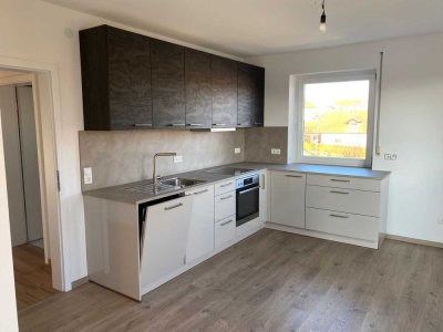 Schöne 4-Raum-Wohnung mit gehobener Innenausstattung in Mallersdorf-Pfaffenberg