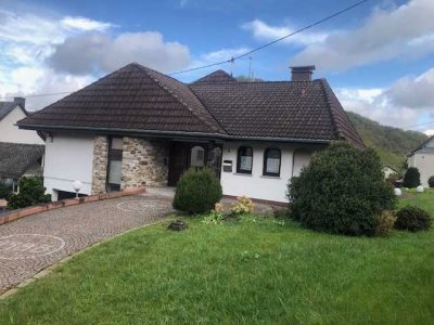 Von Privat  -  Schönes, barrierefreies Wohnhaus in guter Lage