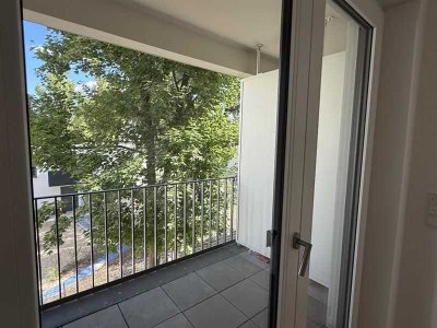 Kurzfristig verfügbar | Schöne 1,5-Zimmer mit Loggia und Einbauküche