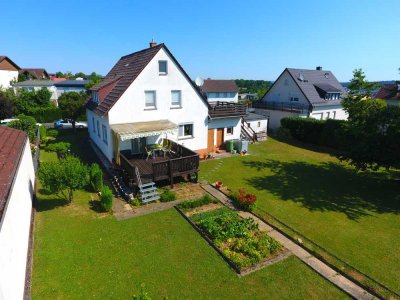2-Familienhaus im Zentrum von Braunfels mit großem Grundstück