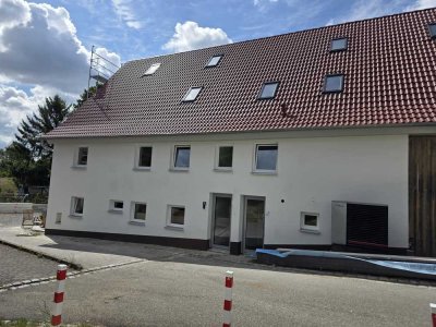 neu sanierte 3,5-4 Zimmerwohnung in ruhiger Lage mit Einbauküche