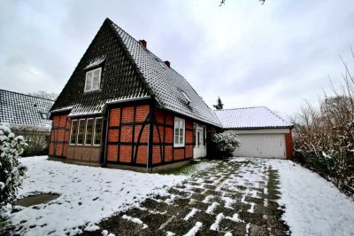 Charmantes Einfamilienhaus mit großem Garten & Garage - Grolland - Familienidyll