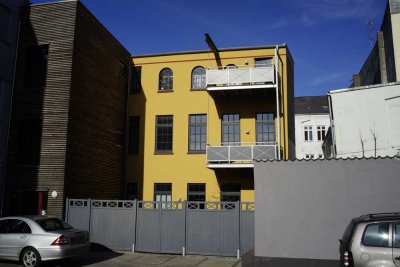 Exklusive 3-Zimmer Dachgeschoss-Loftwohnung in hochwertig saniertem Altbau