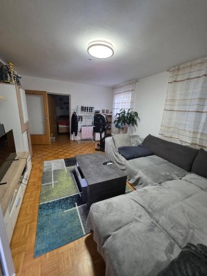 Moderne 3-Zimmer Neubauwohnung mit Balkon und Parkplätzen