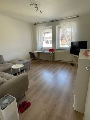 Kernsanierte 2,5 Zimmer Wohnung - inklusive Küche und Wachmaschine
