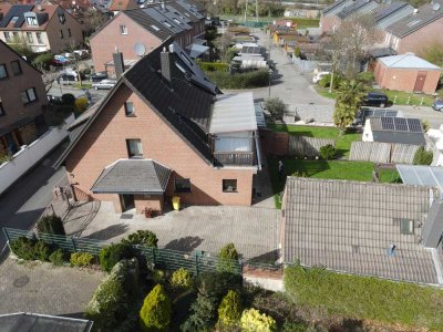 Familientraum Doppelhaushälfte in Düsseldorf Wersten