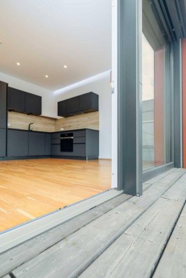 SMART-LIVING I STYLISCHES PENTHOUSE I KLIMA I SONNENTERRASSE I OFFENE DESIGN-KÜCHE I ELEGANTES BAD MIT REGENDUSCHE I PROJEKT WOHNEN