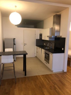 Freundliche Wohnung in der FUZO