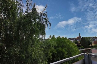 Dachgeschosswohnung mit Blick über die Dächer von Schwerin