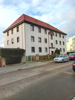 Dresden-Kaditz: 1-Raumwohnung mit großer Wohnküche inkl. Einbauküche