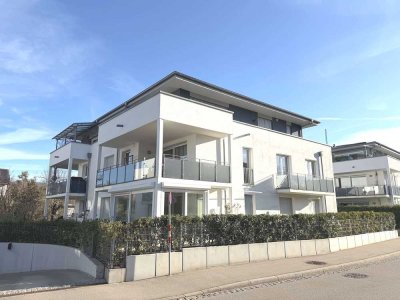 Hochwertige  4-Zimmer Wohnung mit EBK + TG-Stpl. im Freiburg Osten