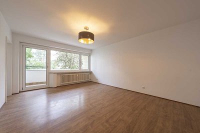 SOPART IMMOBILIEN - Helle 1-Zimmer-Wohnung mit separater Küche und Südbalkon - zentral in Germering