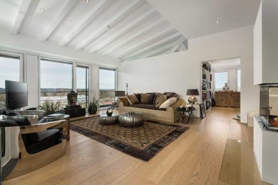 4 Zi. Dachgeschosswohnung mit Blick in die Alpen