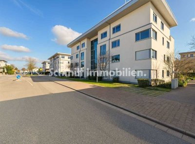 4-Zimmer-Penthouse mit Dachterrasse und 2 TG-Stellplätzen in Hattersheim