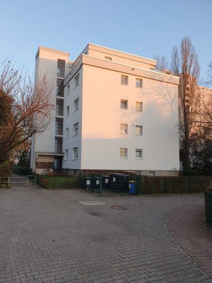 2-Zimmer-Wohnung mit Balkon in Frankfurt-Praunheim