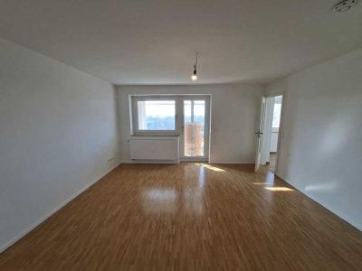 3-Zimmer-Wohnung mit Balkon in Hasenbergl 1135-0157