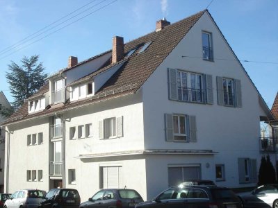 Schöne 3-Zi-Whg. mit Südbalkon in ruhiger Halbhöhen- und Aussichtslage von Stuttgart-Bad Cannstatt