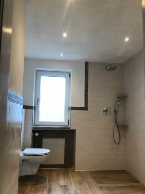 1.OG - 3 Zimmer Wohnung + Küche + Bad / Dusche + 2 Balkone in Oberau ab 01.04.2026 bezugsfertig!