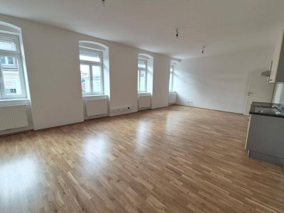 "In Vertragsabwicklung!" 2 ZIMMER MIETWOHNUNG MIT GROSSEM WOHN-ESSBEREICH
