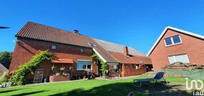 Herrliche Lage! Resthof in Kanallage mit 1,5Ha Weide und Gästehaus