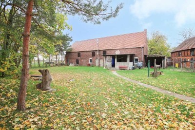 Zwei Häuser - viel Potenzial: Sanierungsobjekte mit Ausbaureserve in Hohenseeden!