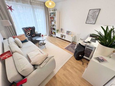 Schöne 2 ZW mit großer Wohnküche und Balkon