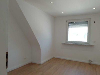 Erstbezug.Kernsanierte 3 Zimmerwohnung