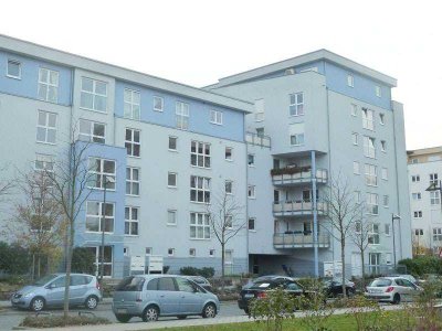 Rebstockviertel: Moderne 3 Zimmer Penthousewohnung mit großer Terrasse