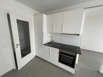 1,5-Zimmer-Wohnung mit gehobener Innenausstattung mit Balkon und EBK in Taufkirchen