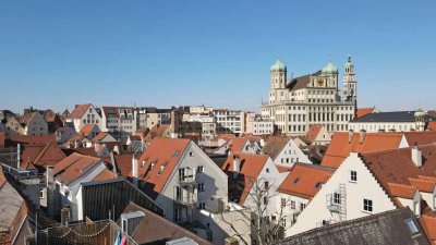 MGF-Group: Altbauwohnung mit großer Dachterrasse direkt in der Augsburger Altstadt.