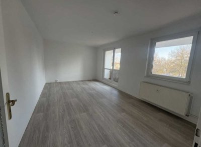 4-Zimmer mit 2 Balkonen in Cottbus-Ströbitz ab 01.07.