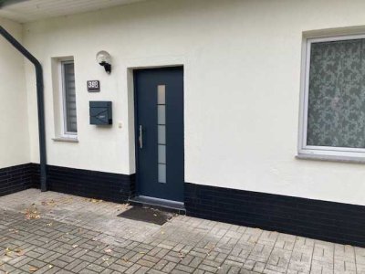 Gepflegtes Einfamilienhaus (Doppelhaushälfte) mit 4 Zimmern in Henstedt-Ulzburg