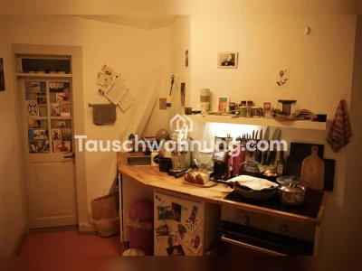 Tauschwohnung: 2-Zi-Altbauwohnung, Innenstadt sucht 2 Zimmer + Balkon
