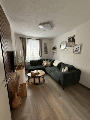 Top Gelegenheit für Jungfamilien! 4-Zimmer Starterwohnung mit Balkon
